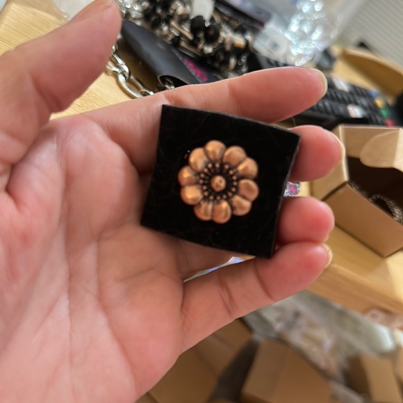 Large Copper Flower Ring - Picture 3 of 3